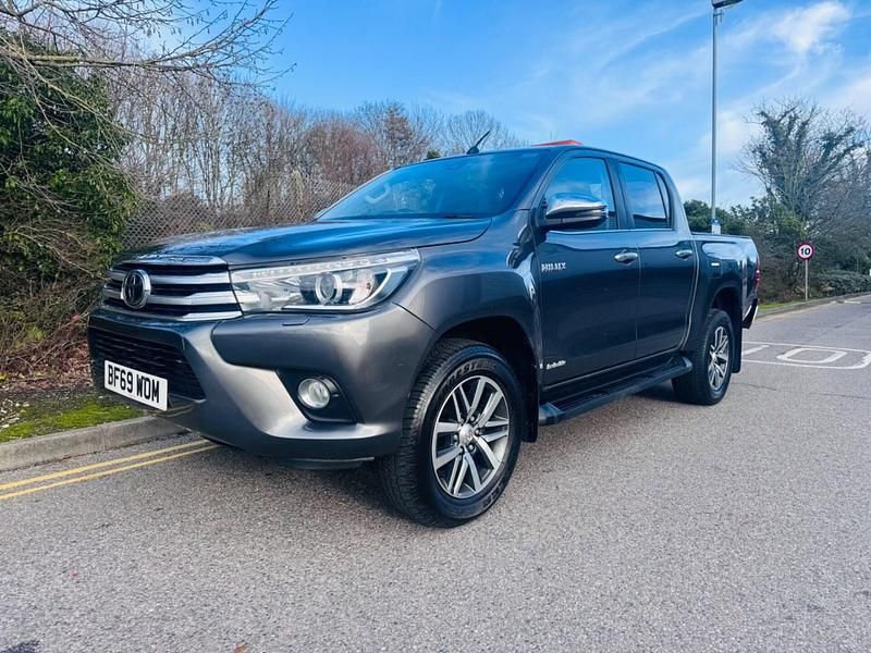Used Toyota HiLux 2019 Grey Pickup