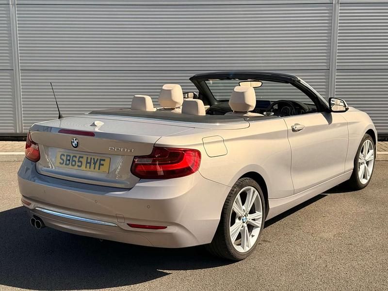 Used BMW 220 Luxury Line 190 HP (139 kW) 2015 Silver Cabriolet