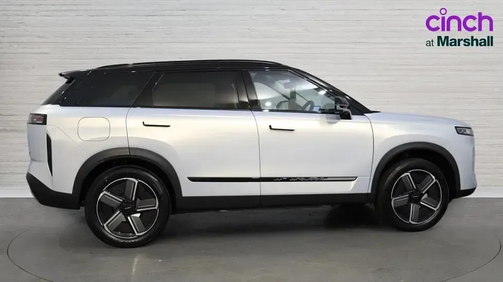 New Jaecoo 7 204 HP (150 kW) 2026 Two tone pearl  pearl silver/black SUV