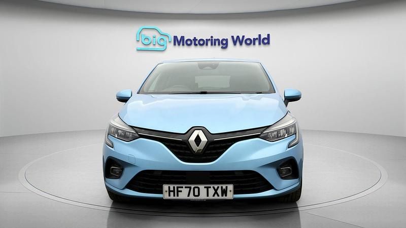 Used Renault Clio V Version S 140 HP (102 kW) 2020 Blue Hatchback