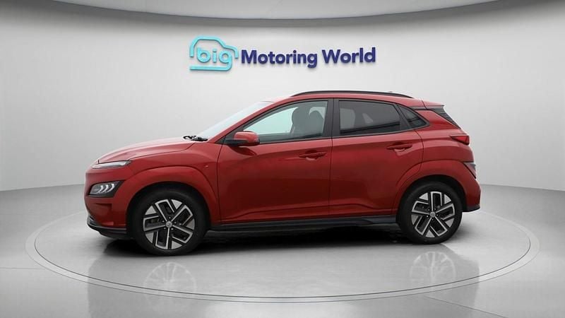 Used Hyundai Kona Premium 100 kW (136 HP) 2021 Red SUV
