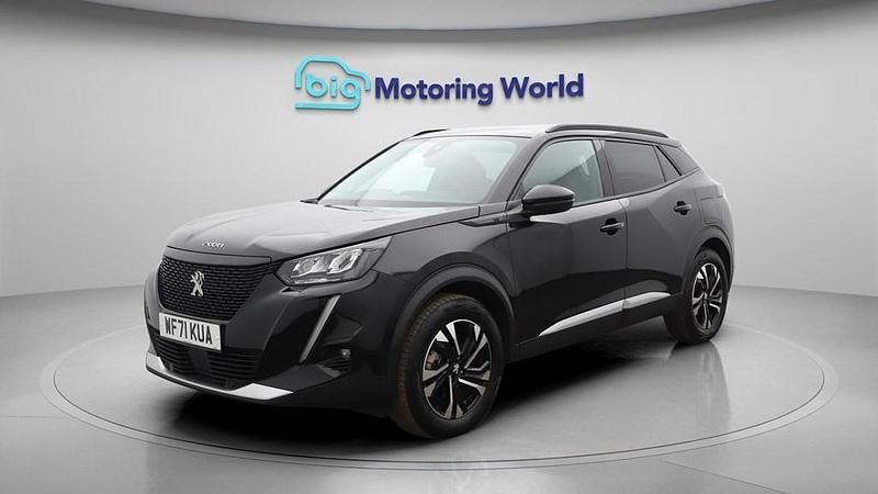 Used Peugeot e-2008 Allure 100 kW (136 HP) 2021 SUV