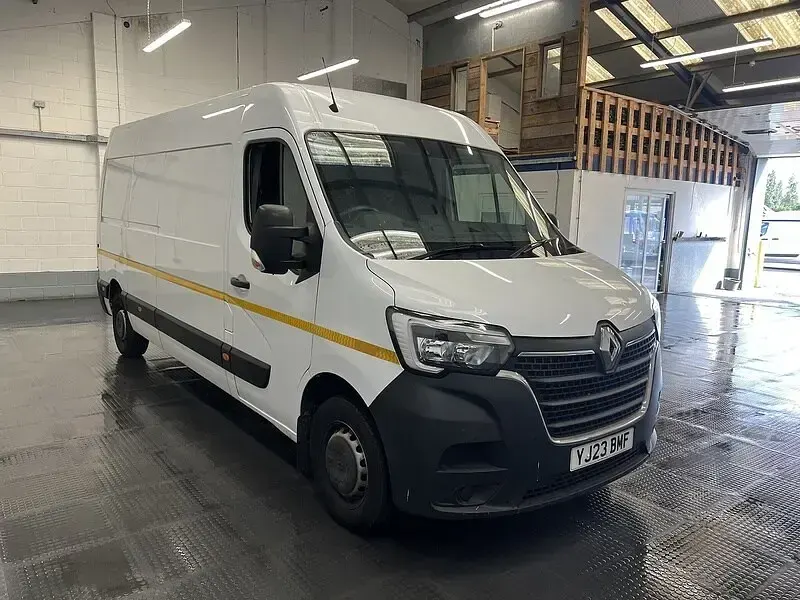 Used Renault Master 2023 White MPV