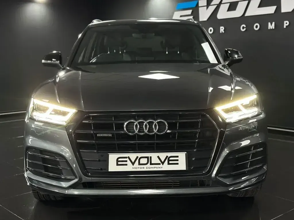 Used Audi Q5 Black Edition 245 HP (180 kW) 2019 Grey SUV