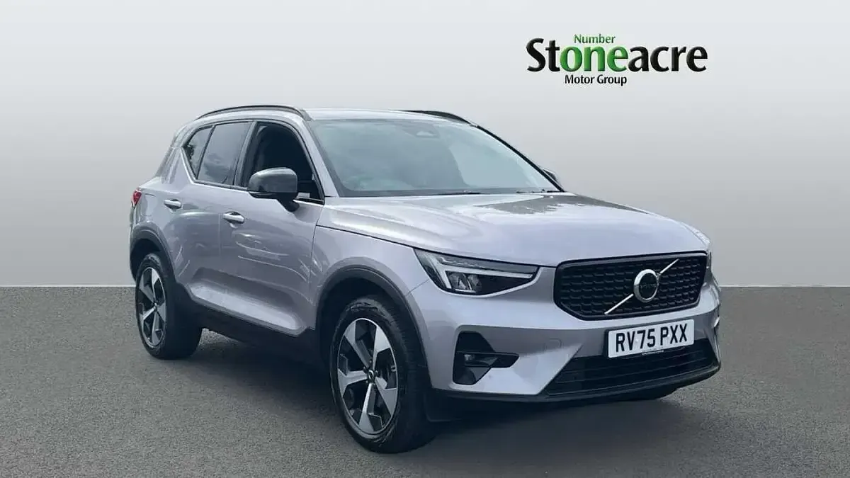 Used Volvo XC40 Plus 197 HP (144 kW) 2025 SUV