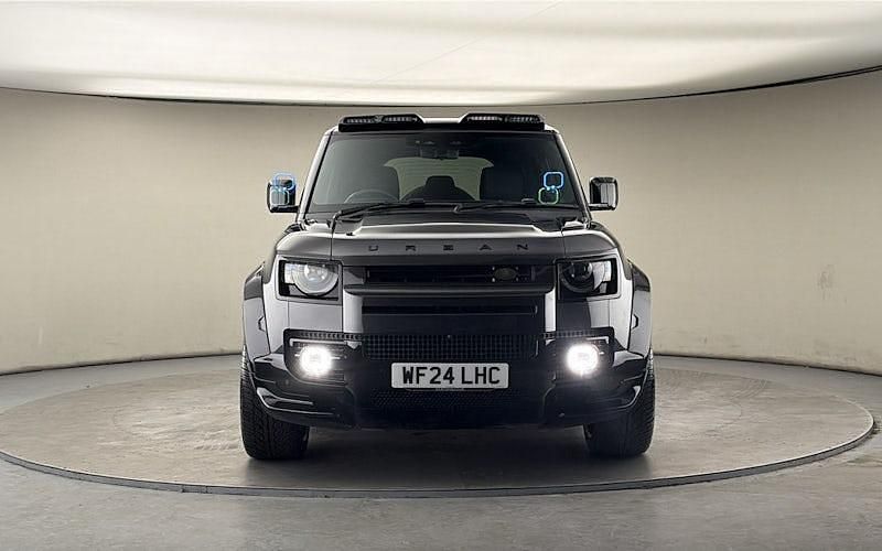 Used Land Rover Defender HSE Dynamic 300 HP (220 kW) 2024 Carpathian grey SUV