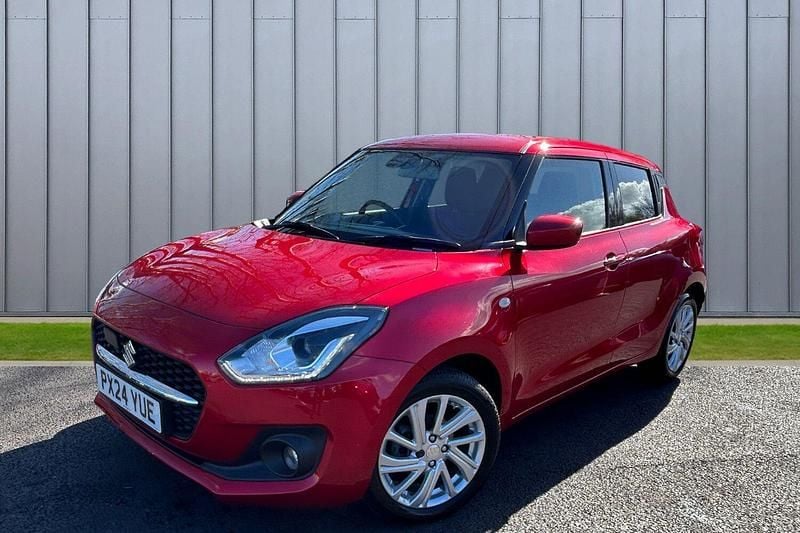 Usado Suzuki Swift SZ-T 2024 Rojo Utilitario