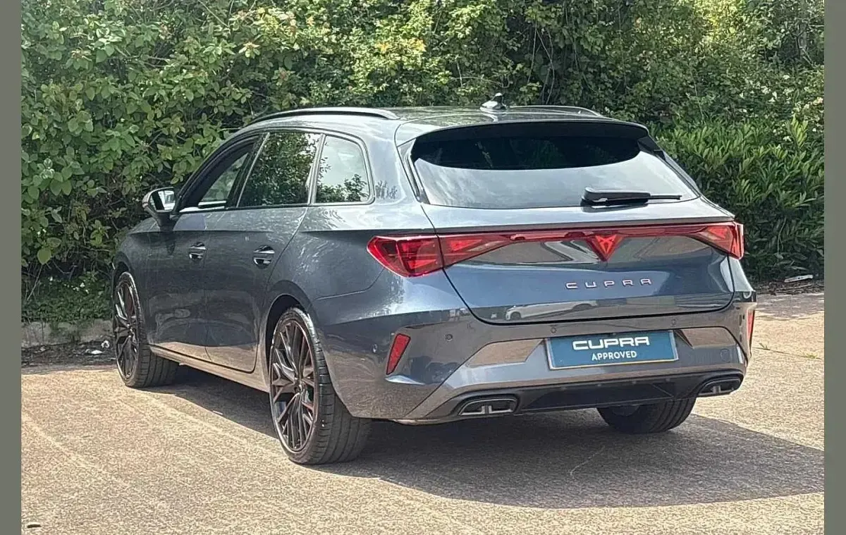 New Cupra Leon 147 HP (108 kW) 2026 Grey Estate