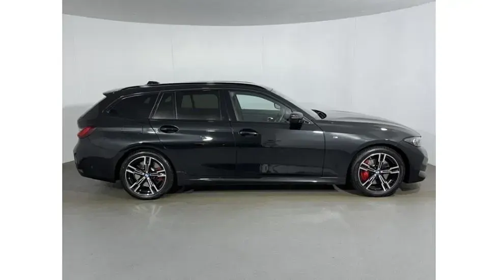 Used BMW 320 M Sport 181 HP (133 kW) 2025 Black Estate