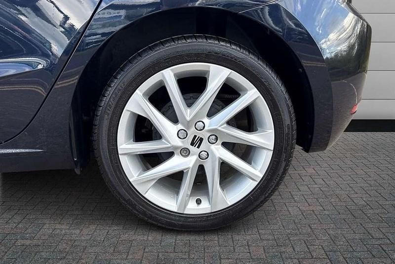 Used Seat Ibiza FR 94 HP (69 kW) 2022 Blue Hatchback