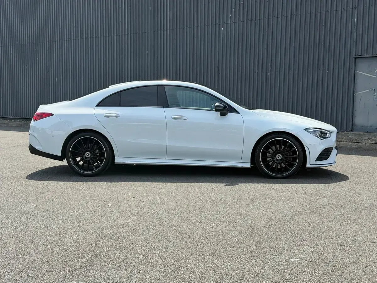 Used Mercedes CLA220 AMG Line Premium Plus 190 HP (139 kW) 2023 White Coupe