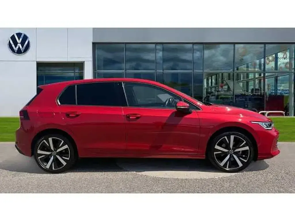 Used VW Golf VIII 115 HP (84 kW) 2024