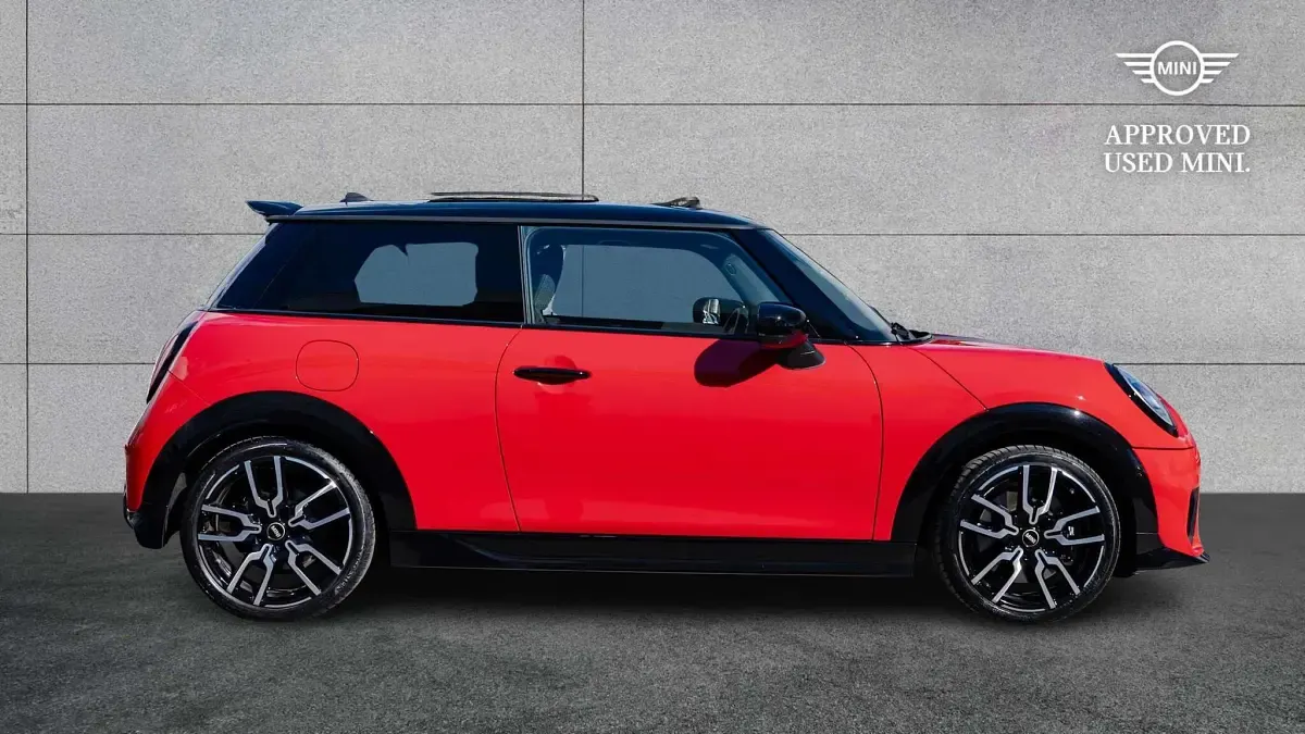 Used Mini Cooper S Hatch 201 HP (147 kW) 2025 Red Hatchback