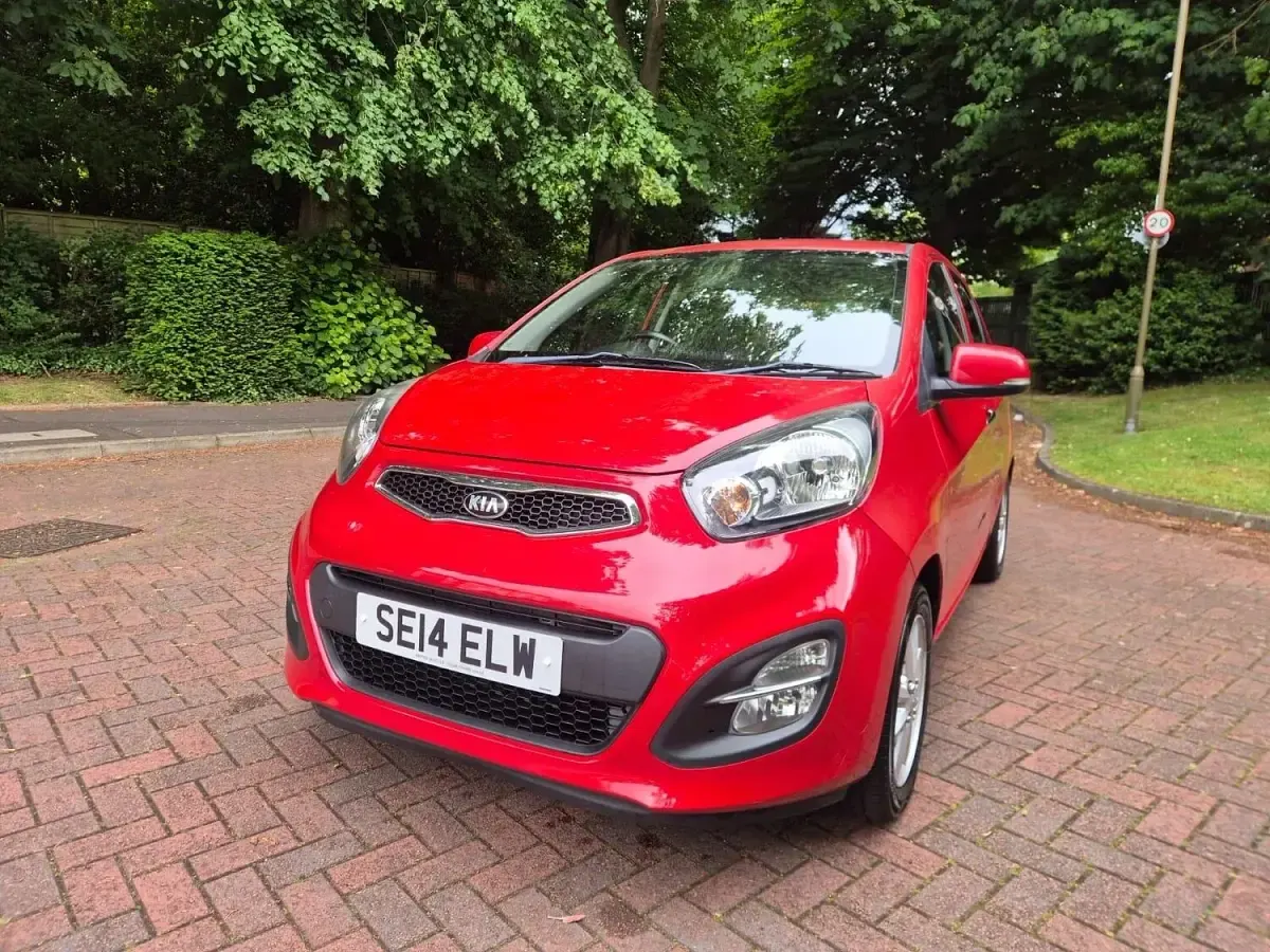 Used Kia Picanto 68 HP (50 kW) 2014 Red Hatchback