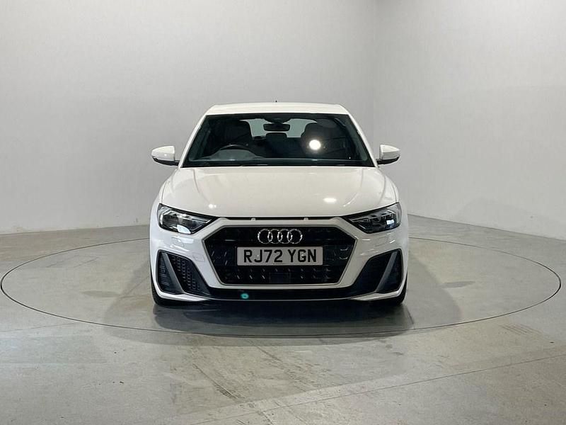 Used Audi A1 Sportback S-Line 95 HP (69 kW) 2022 White Hatchback