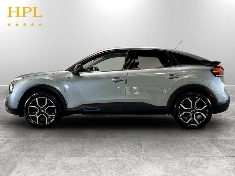 Used Citroën e-C4 Shine 100 kW (136 HP) 2022 Blue Hatchback