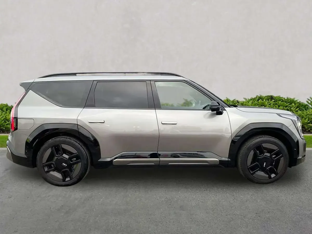 Used Kia EV9 GT-Line S 281 kW (383 HP) 2025 Grey SUV