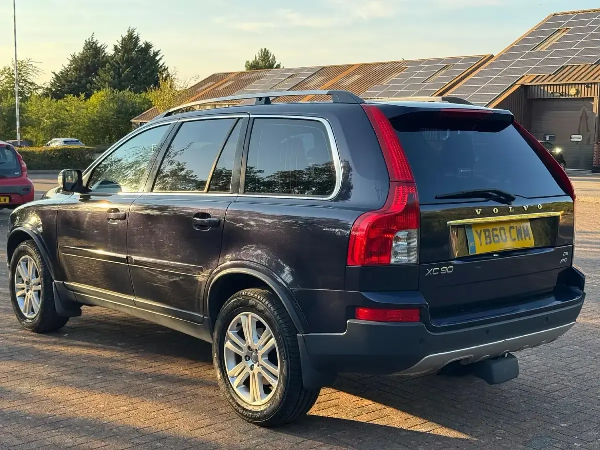 Used Volvo XC90 SE 200 HP (147 kW) 2011 Blue SUV