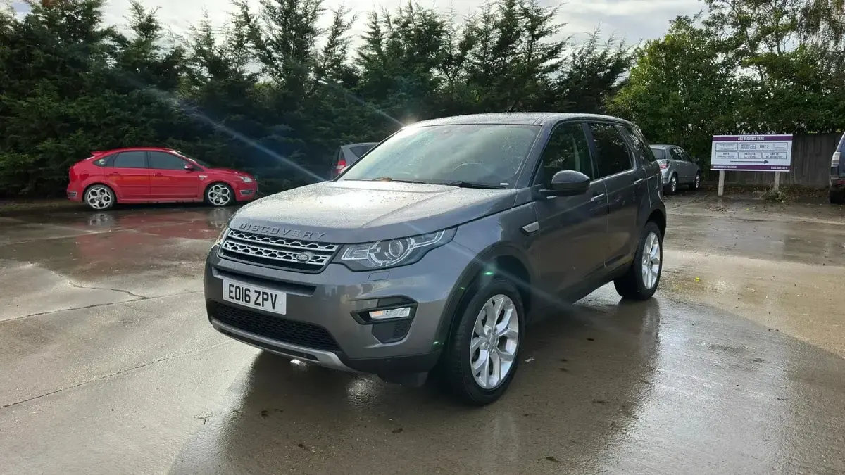 Used Land Rover Discovery Sport HSE 180 HP (132 kW) 2016 Grey SUV