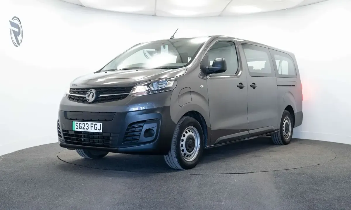Used Vauxhall Vivaro 100 kW (136 HP) 2023 Grey MPV