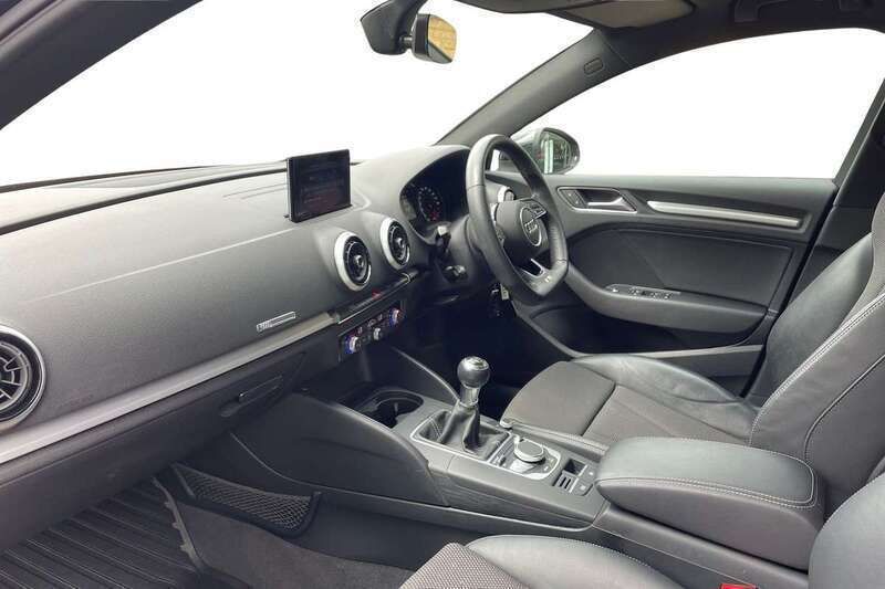 Image 2/4