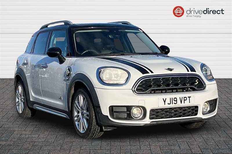 White Used 2019 Mini Cooper Countryman Exclusive SUV | £15,151 (Good price) - Image 1/4