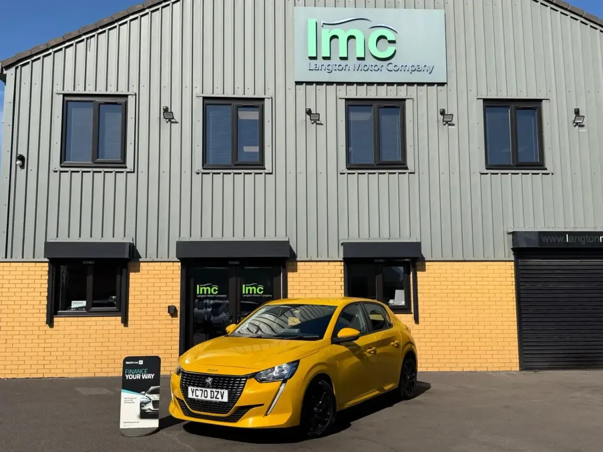 Begagnad Peugeot 208 Active 75 HK (55 kW) 2020 Gul Halvkombi