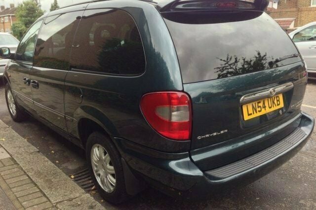 Used Chrysler Voyager 148 HP (108 kW) 2005 MPV