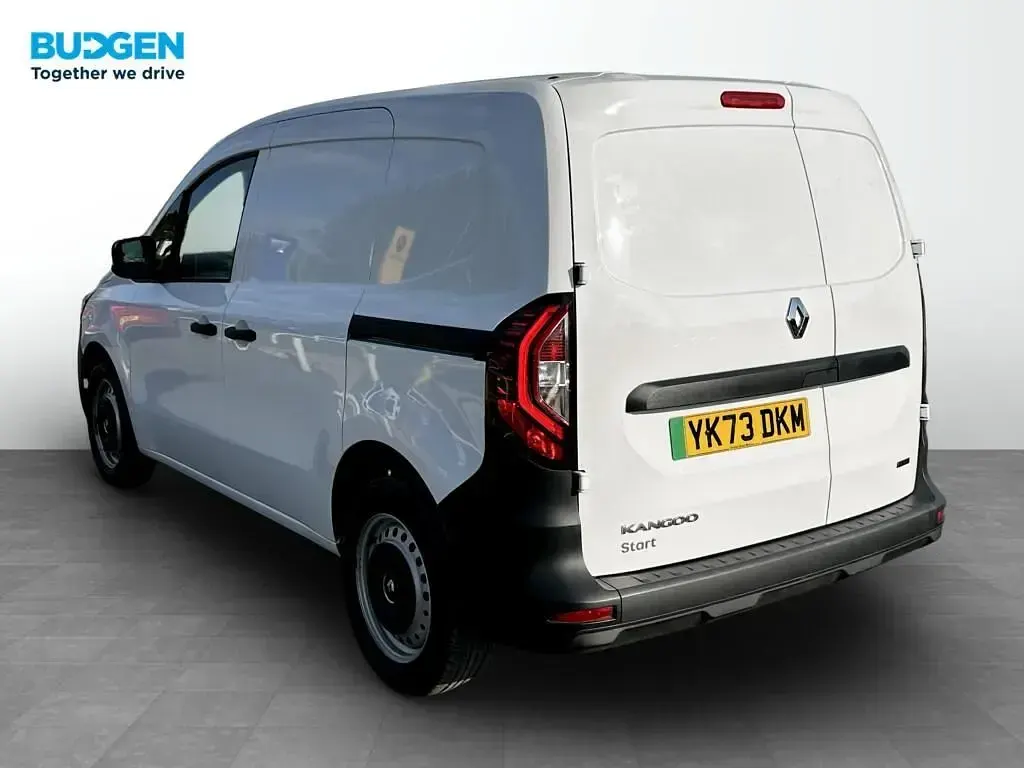 Usado Renault Kangoo 89 kW (122 CV) 2023 Blanco Monovolumen