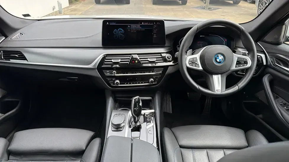 Used BMW 530e M Sport 288 HP (211 kW) 2022 White