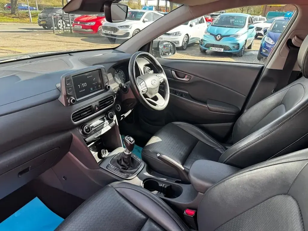 Second-hand Hyundai Kona Premium SE 120 CP (88 kW) 2019 Gri SUV