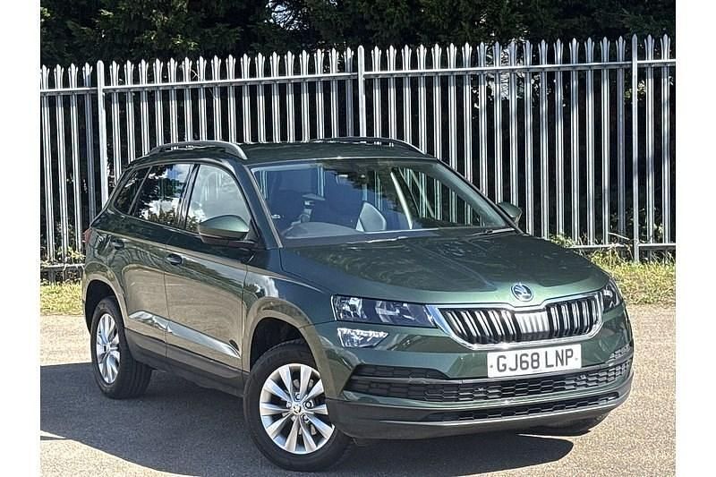 Green Used 2018 Skoda Karoq SE SUV | £10,450 (Fair price) - Image 1/4