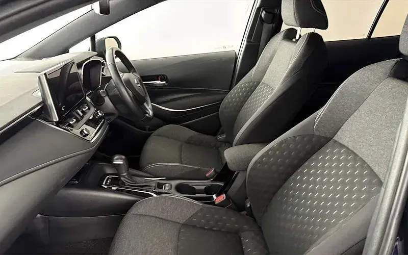 Used Suzuki Swace 140 HP (102 kW) 2023 Blue Estate