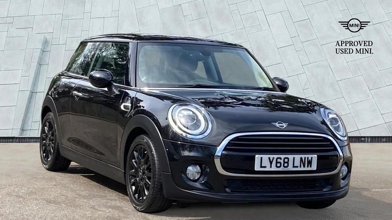 Used Mini Cooper Hatch 134 HP (98 kW) 2019 Black Hatchback