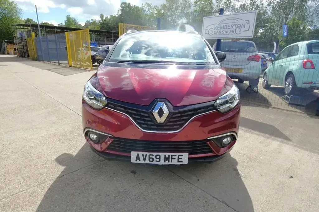 Used Renault Grand Scénic IV Iconic 140 HP (102 kW) 2019 Red/black MPV