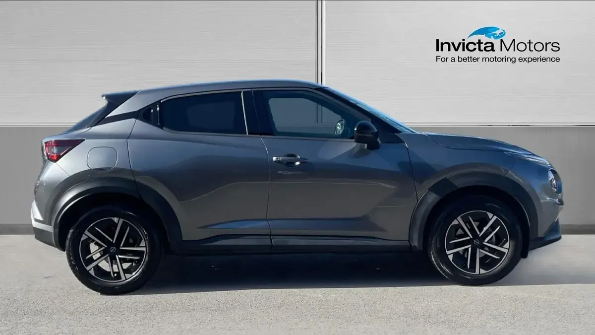 Used Nissan Juke N-Connecta 143 HP (105 kW) 2025 Grey SUV