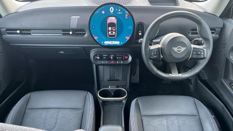 Used Mini Cooper Hatch 154 HP (113 kW) 2024 Silver Hatchback