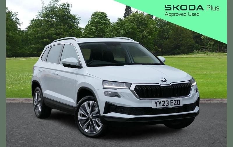 Used Skoda Karoq SE L 147 HP (108 kW) 2023 Moon white metallic SUV