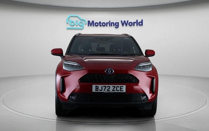 Used Toyota Yaris Hybrid Design 116 HP (85 kW) 2026 Estate