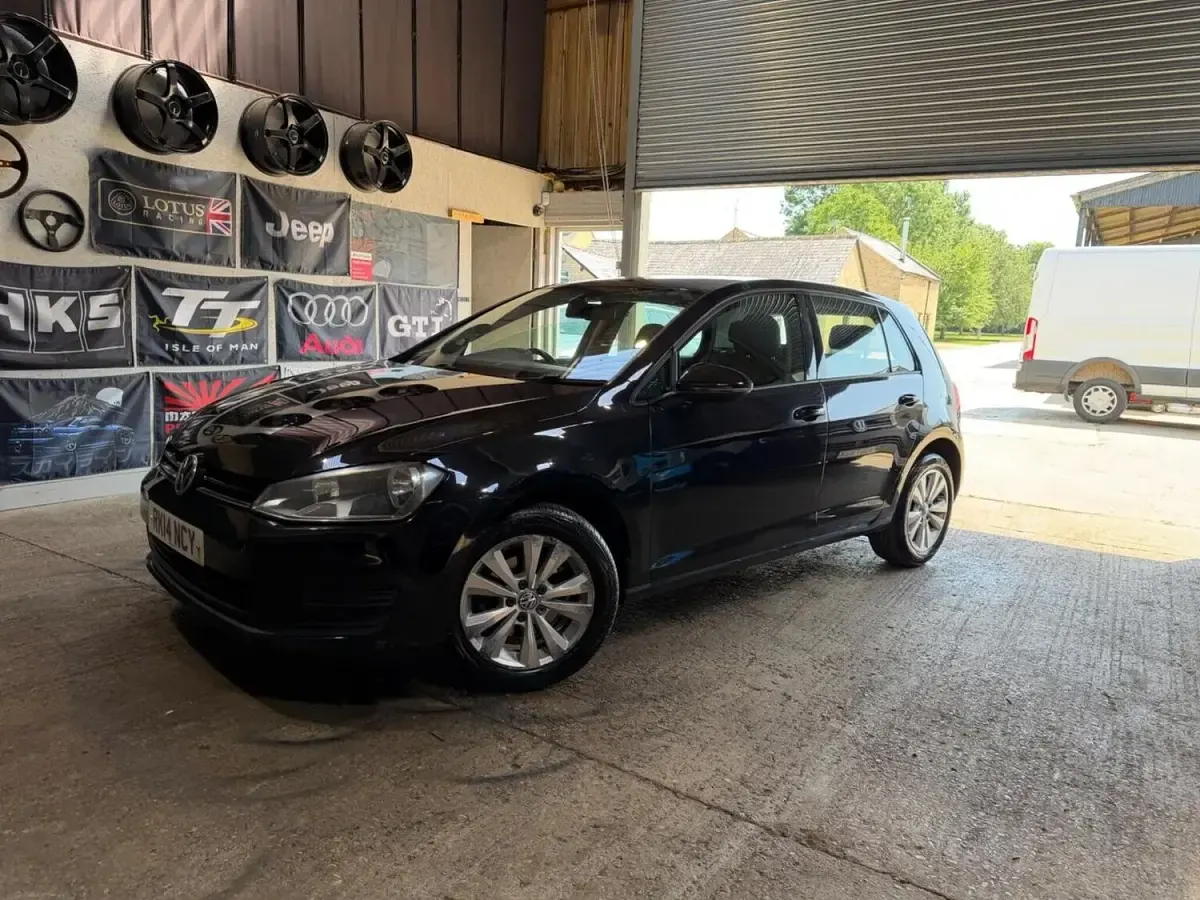 Used VW Golf VII SE 2014 Black Hatchback