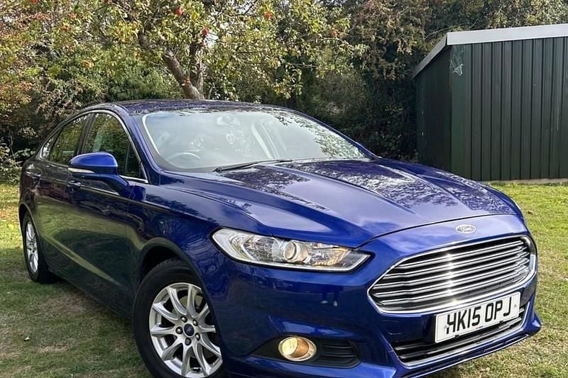 Blue Used 2015 Ford Mondeo Zetec Hatchback | £7,495 (Fair price) - Image 1/1