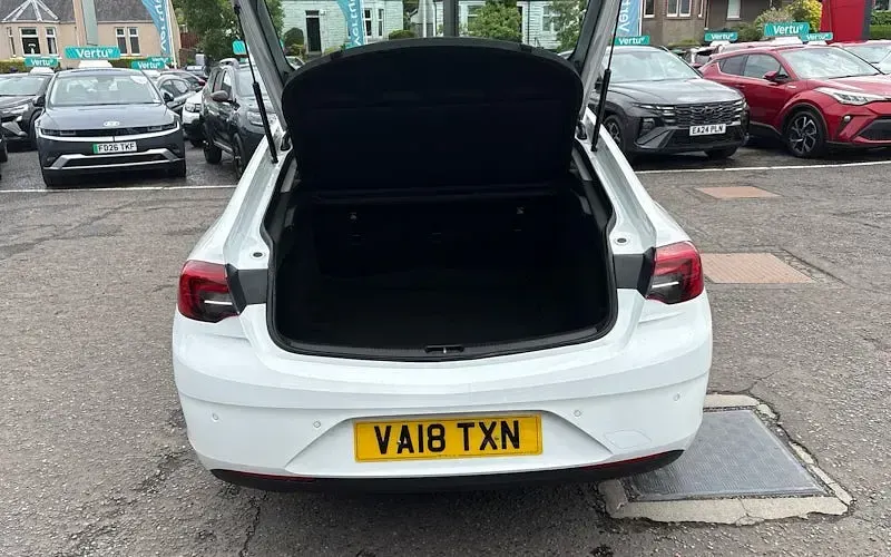 Used Vauxhall Insignia Design Edition 165 HP (121 kW) 2020 Hatchback