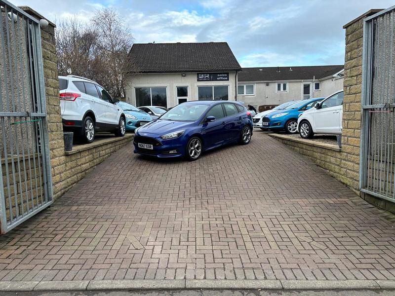 Used Ford Focus ST 185 HP (136 kW) 2018 Blue Hatchback