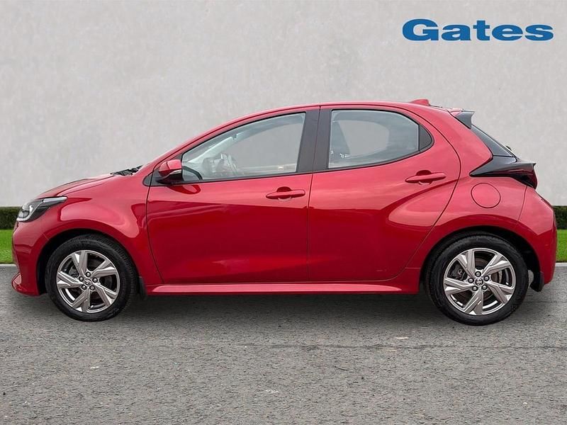 Used Toyota Yaris Hybrid 2024 Red Hatchback