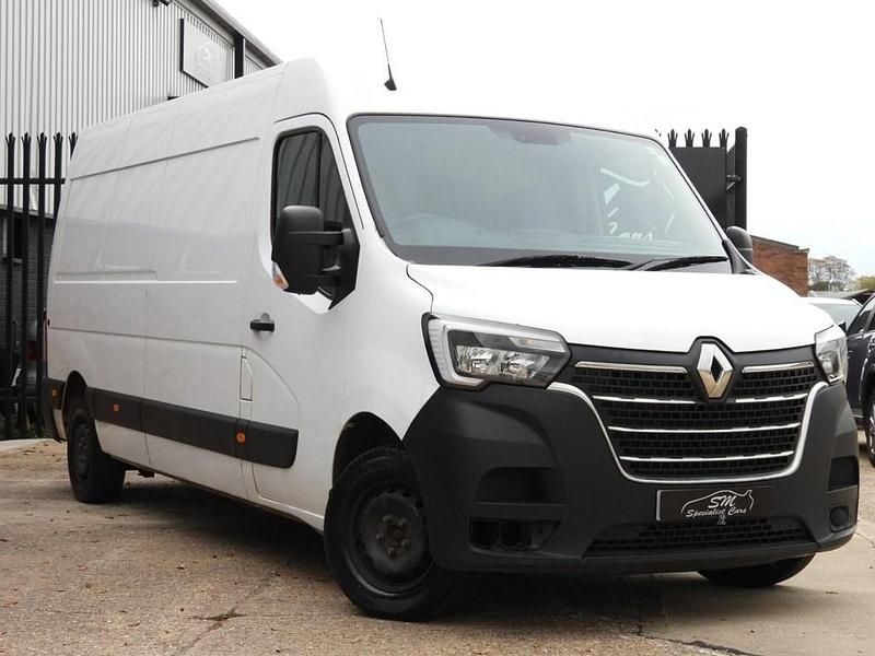 White Used 2022 Renault Master Business Van | £10,995 (Super price) - Image 1/4