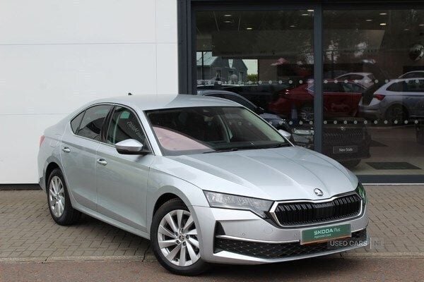Silver New 2024 Skoda Octavia SE L Hatchback | £25,995 (Fair price) - Image 1/4