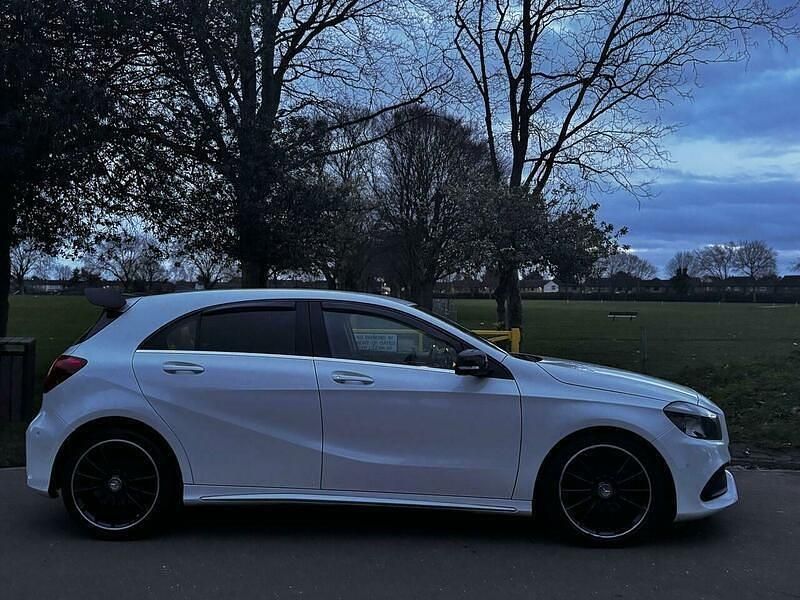Used Mercedes A180 Executive 2016 White Hatchback
