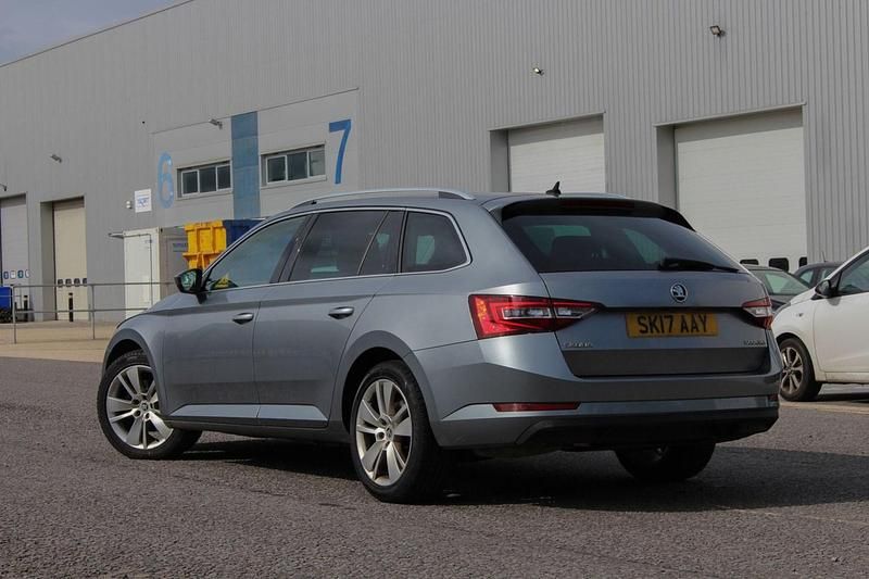 Used Skoda Superb SE L Executive 150 HP (110 kW) 2017 Grey Estate