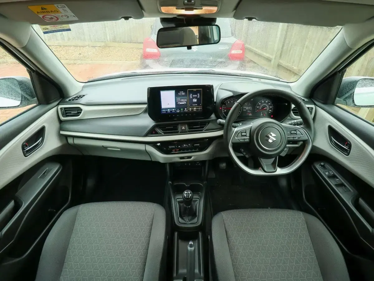 Used Suzuki Swift 82 HP (60 kW) 2024 White Hatchback