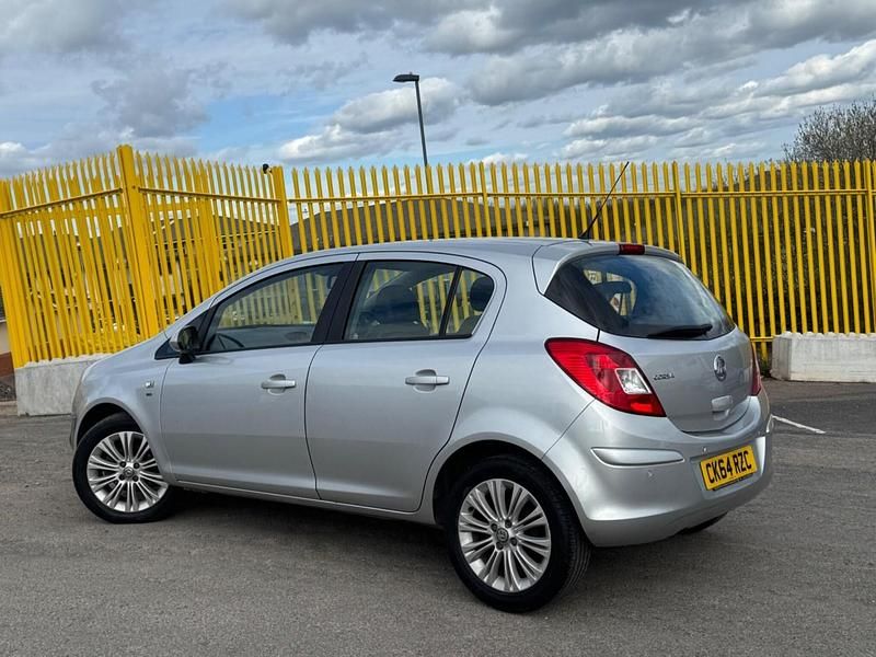 Used Vauxhall Corsa 100 HP (73 kW) 2014 Silver Hatchback
